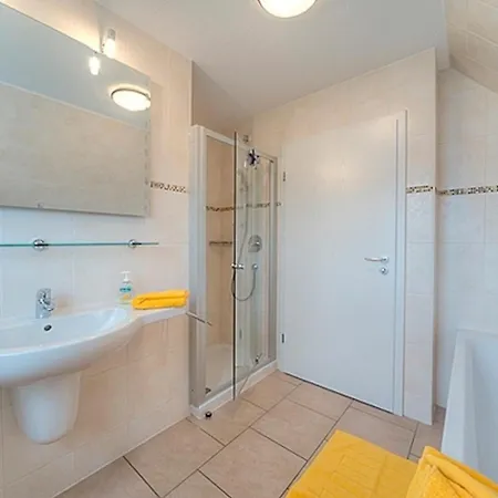 Holiday home Strandglueck Fh 1 Zingst